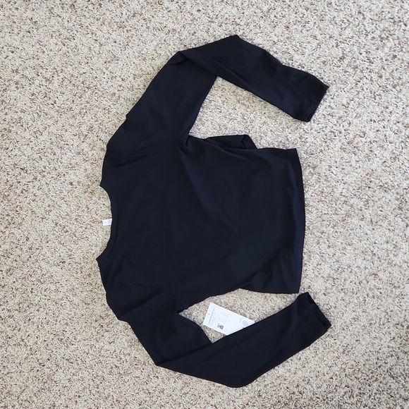 NWT - Athleta Transcend Wrap Top - Black - Size L - Picture 6 of 6